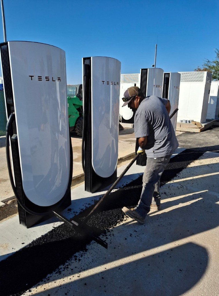 Commercial asphalt and parking lot project