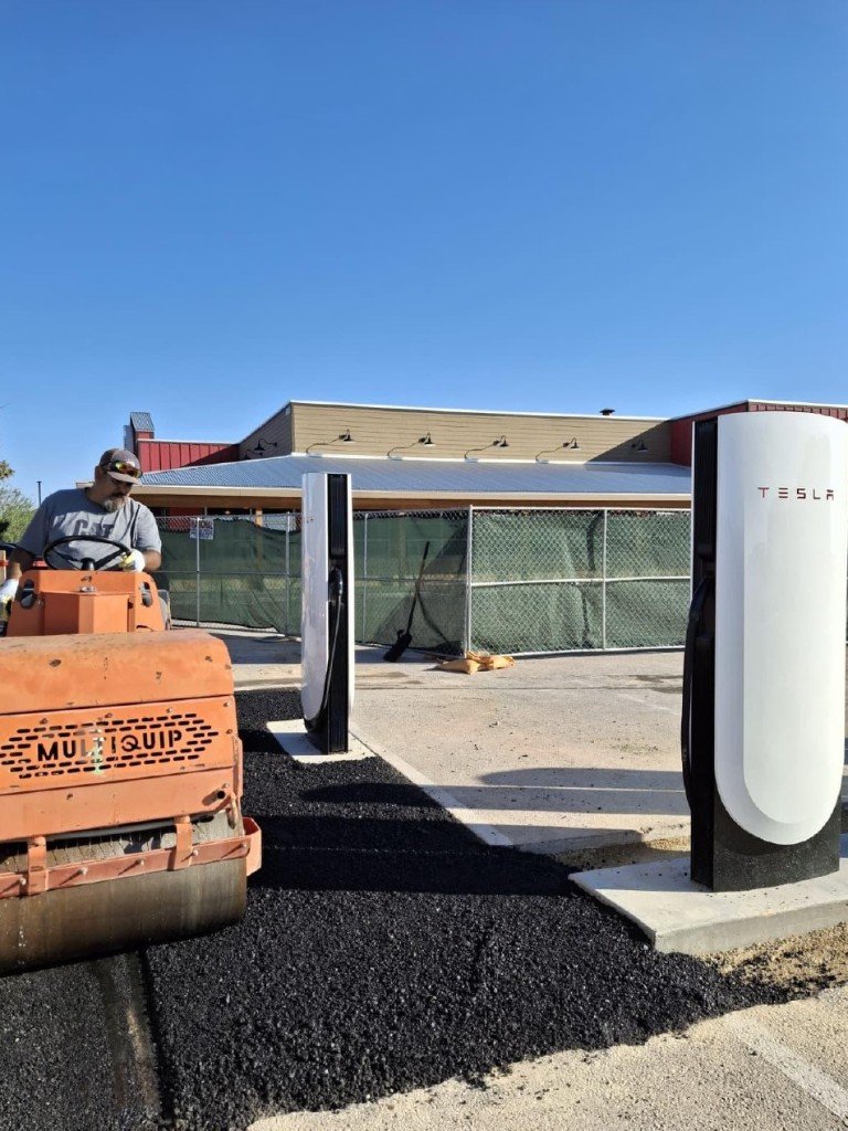 Commercial asphalt and parking lot project